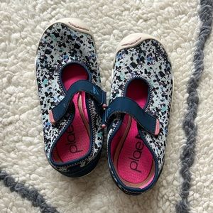 Plae girls Mary Jane shoes